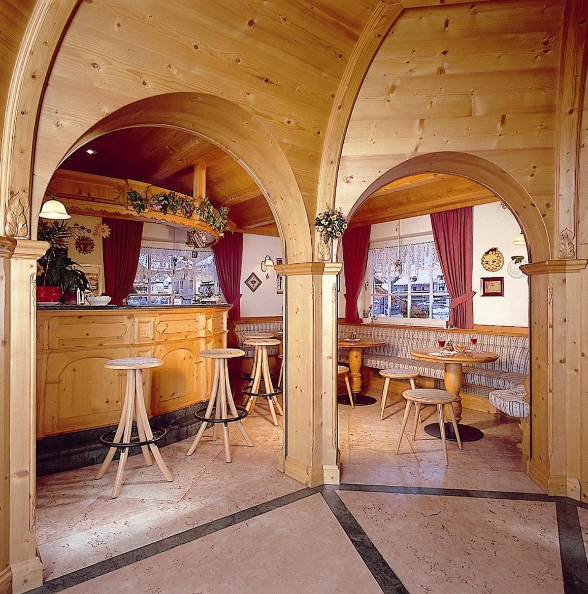 Hotel Garni Soreie 博萨迪法萨 外观 照片