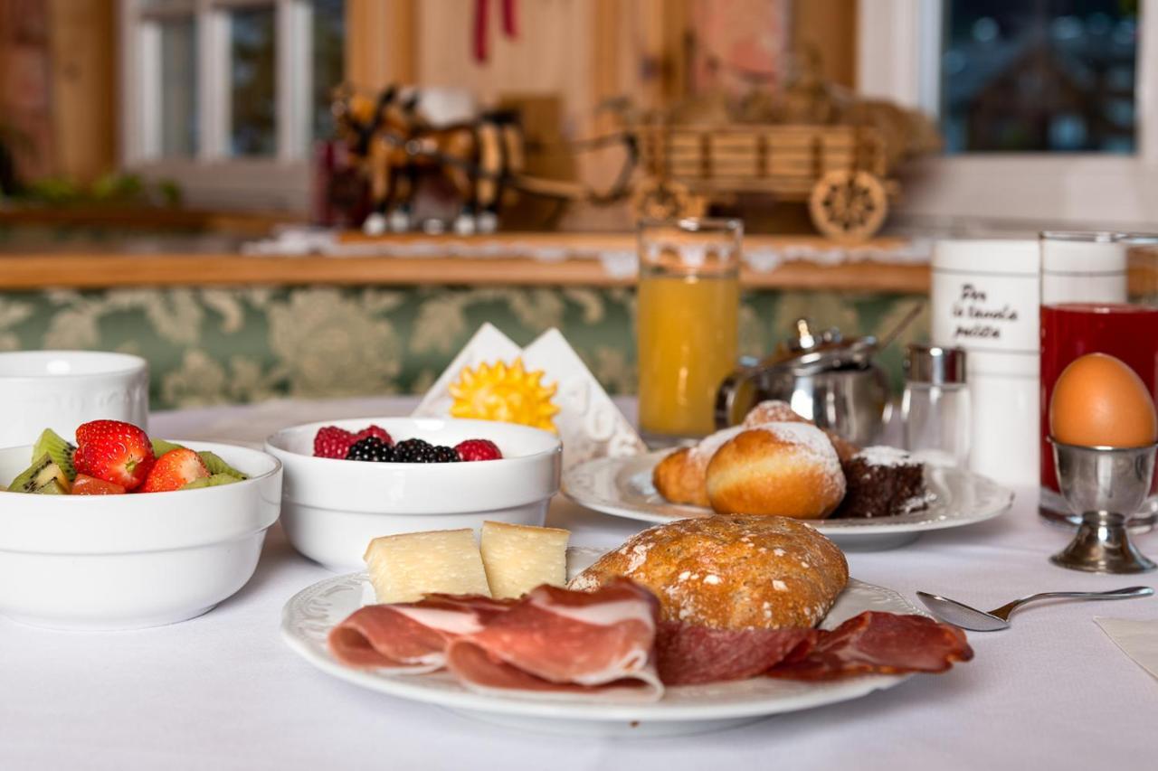 Hotel Garni Soreie 博萨迪法萨 外观 照片